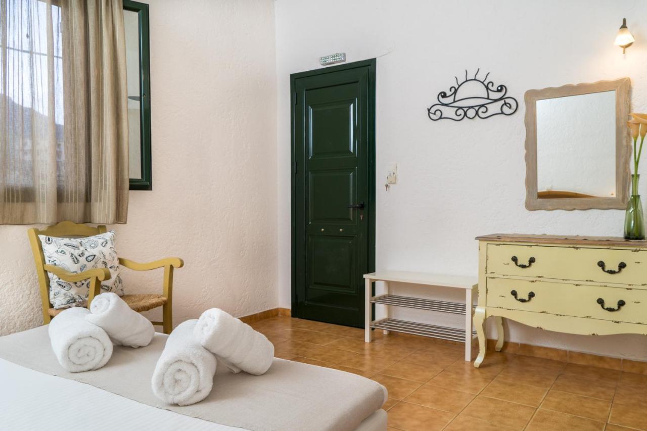 Villa Plori Makrýgialos Extérieur photo